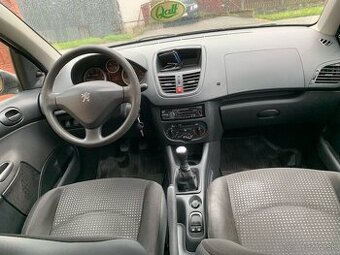 Peugeot 206+ - 4