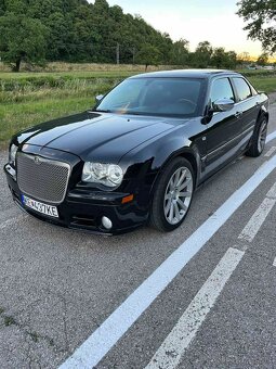 Chrysler 300c srt8 - 4
