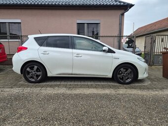 Auris 2013 1.8hybrid - 4