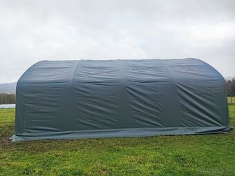 Prístrešok pre zvierata 10x10 m - 4