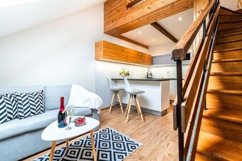 Predaj:1,5 izbový podkrovný mezonet, Košice-centrum, Štúrova - 4