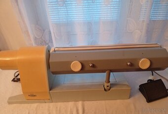 Stolovy žehliaci stroj - 4