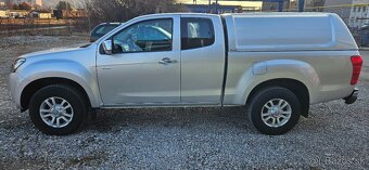 Isuzu D-max Double Cab Custom 4WD A/T - 4