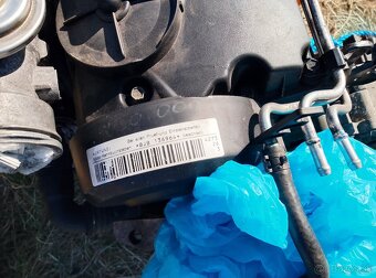 Predám motor na Škodu Octaviu 2 - 4