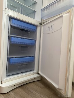 Kombinovaná chladnička Indesit - 4