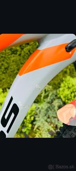 Kross Earth 2.0 XL – celoodpružený, RockShox, bezdušové kole - 4