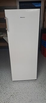 Chladnička Hisense rl313d4aw1 - 4
