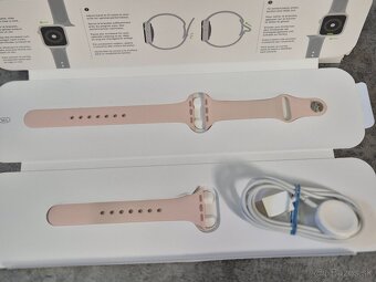 Apple Watch 5 40mm Gold Aluminium Pink Sand - TOP stav - 4