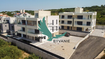 Novostavba apartmán s výhľadom na more, 150m od mora v Chorv - 4