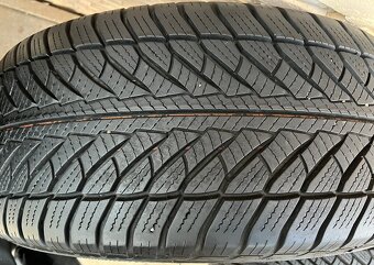 255/55/R18 Zimne Goodyear Ultra Grip - 4