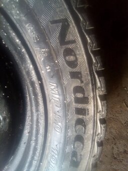 Predám kolesá plus rezervu  sú skoro ako nove - 4