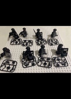 SWAT 8 ks vojakou so stitmi-cierny - 4