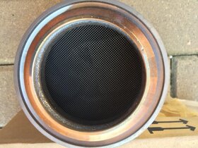 Predám nový katalyzátor Jeep Grand Cherokee / Commander - 4