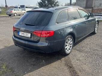 Predám Audi a4b8 2.0TDI - 4