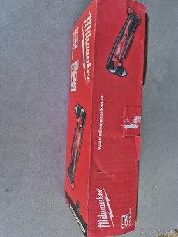 Milwaukee vŕtací skrutkovač M18 - 4