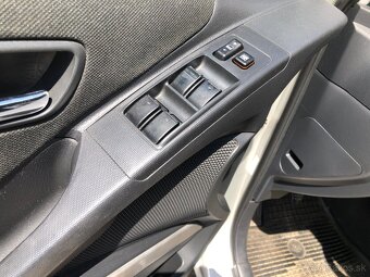 Toyota verso corolla - 4