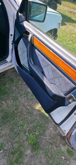 Mercedes w124 modrý interier - 4