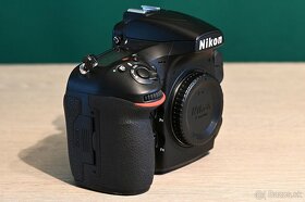 Predám Nikon D810 - 4