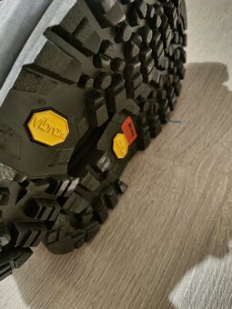 Meindl Dovre Extreme MFS wide

44,5/ 10.. nové - 4
