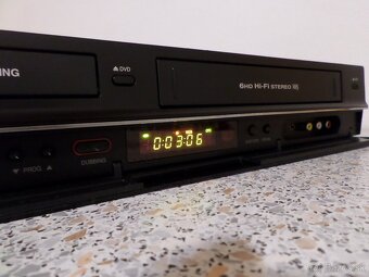 📼>📀VHS-DVD rekordér Schneider DVR4957 - 4