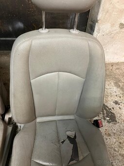 Predám predné sedačky Mercedes w211. - 4