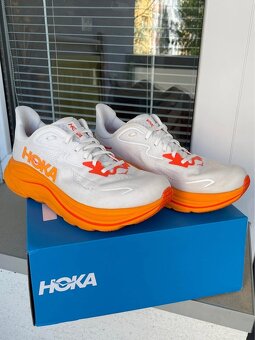 Hoka Clifton 10 / EU 42 / Bežecké topánky - 4