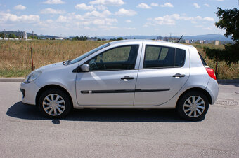 Renault Clio 1.5 dCi Authentique - 4