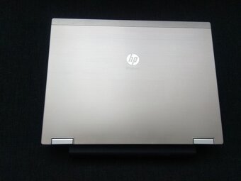 predám HP elitebook 2540p ,Intel® Core™ i7 ,4gb ram ,ssd - 4