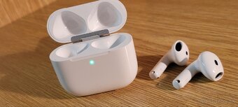 Predám Apple AirPods 4 - 4