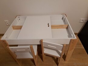 Detský multifunkčný Montessori stolík s dvoma stoličkami - 4