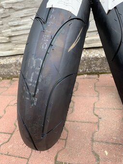 120/70 R17 DUNLOP SLICK -1 - 4