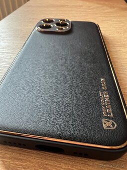 Obal na iPhone13 pro - 4