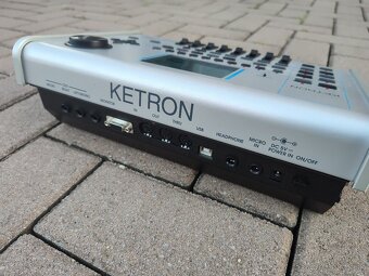 Ketron Midjay plus - 4