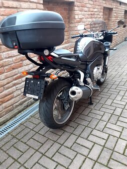 Yamaha FZ1 Fazer - 4