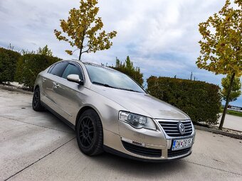 Volkswagen Passat B6 sedan Highline 2.0TDI 103 kw - 4