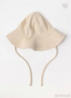 Lindex ciapka 40/42 dnes 7€ - 4