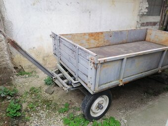 Obojstranne vyklápacia vlečka - 4