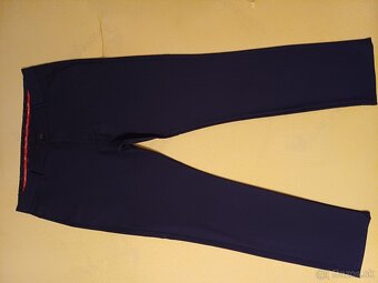 Pánske tmavomodré športovo-elegantné nohavice - 4