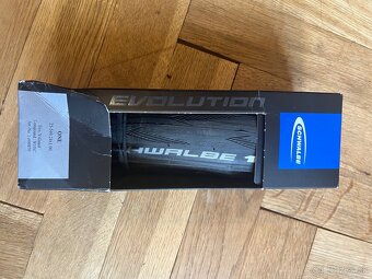 Schwalbe ONE ONE Evo, V-Guard, 24x1.00 HS462A plášť - 4