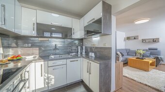 4i chyžka s veľkou loggiou - 4