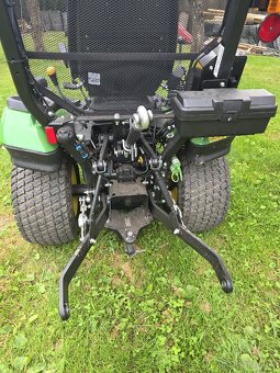 John deere 1026R - 4