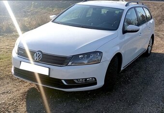 VW Passat 1.6 TDI Variant Comfortline - 4