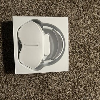 Apple AirPods Max - 4