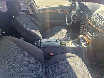 Mercedes E 211 - 4