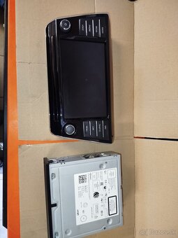 Rádio škoda amundsen 5Q0035874B - 4