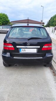 Mercedes B W245 200 CDI - 4