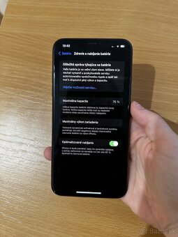 iPhone 11 Pro Max Space Gray - 4