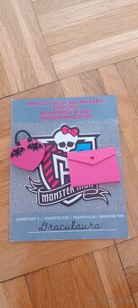 Monster High Draculaura Picture Day - 4