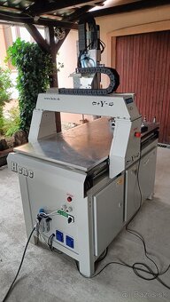 CNC freza na hlinik a drevo - 4