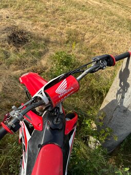 Honda CRF250R - 4